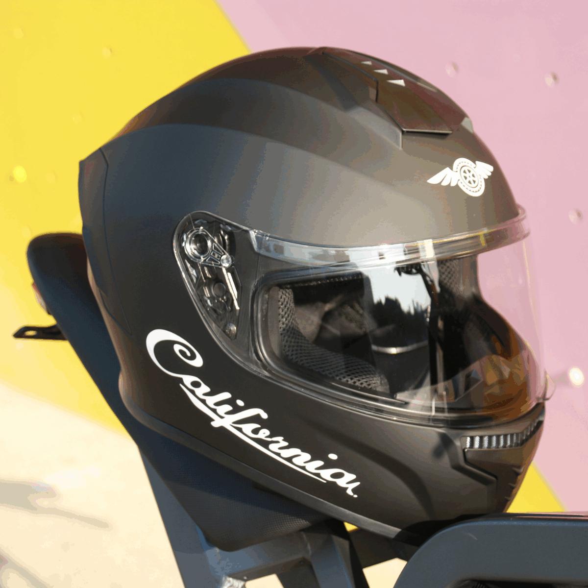 Freego Custom AeroFlow Full-Face Helmet – DOT Certified - Image 15